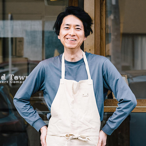 代表：佐々木岳人