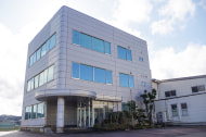 川崎株式会社