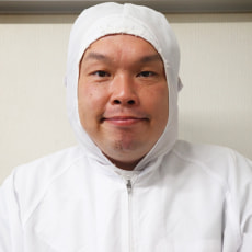 工場長:佐藤大介