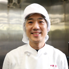 工場長:佐藤達郎