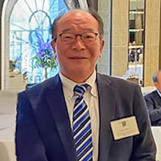 代表取締役社長:櫻井一夫