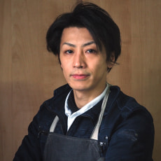代表:羽賀龍二