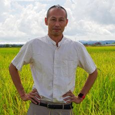 代表:山嵜哲志