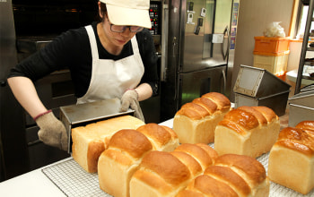 出湯温泉パン工房