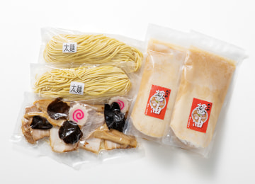 商品イメージ(太麺・しょうゆ)