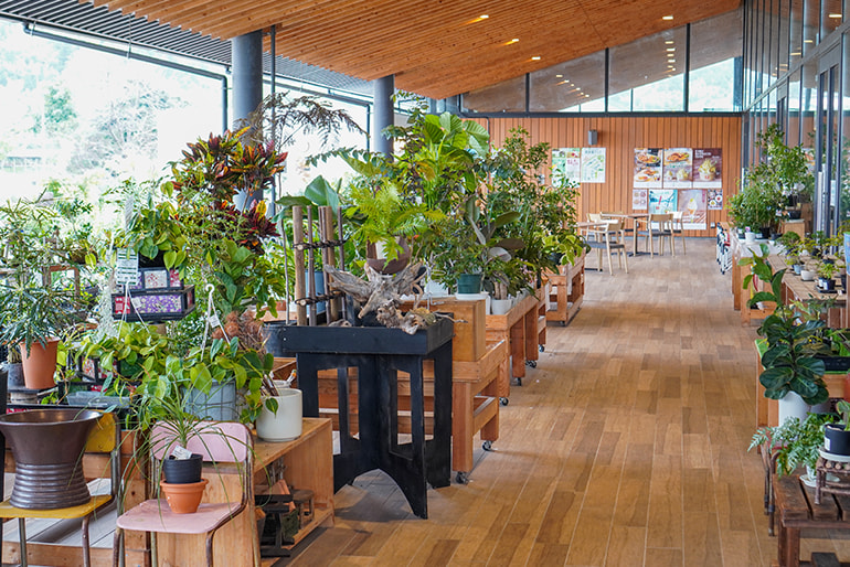 道の駅 庭園の郷 保内