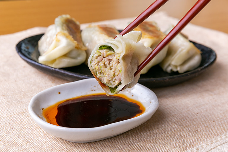 餃子日和わらんの手作り餃子 – 餃子日和わらん