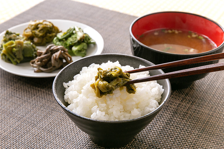 深山のめぐみ「山菜うま煮」 – 割烹 新柳