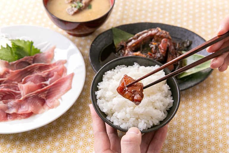 深山のめぐみ「鯉料理」 – 割烹 新柳