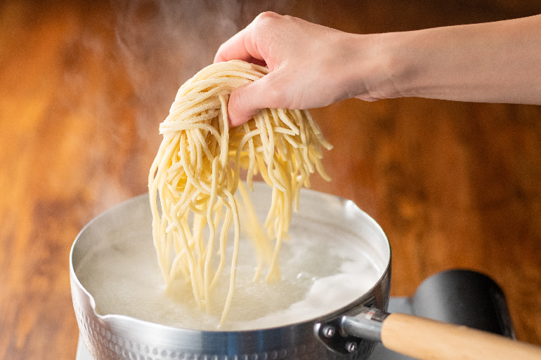 東横の濃厚味噌ラーメン – 元祖新潟濃厚味噌 東横