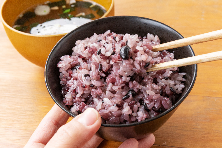黒米お赤飯 – 奥阿賀ブラックフーズ