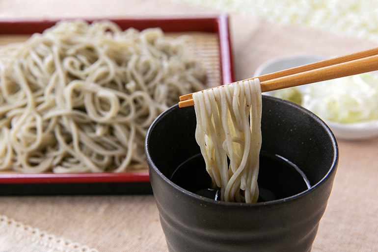 へぎそば – 蕎麦えびす