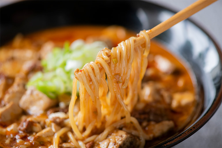 四川麻婆担々麺 – 中華麺食堂かなみ屋