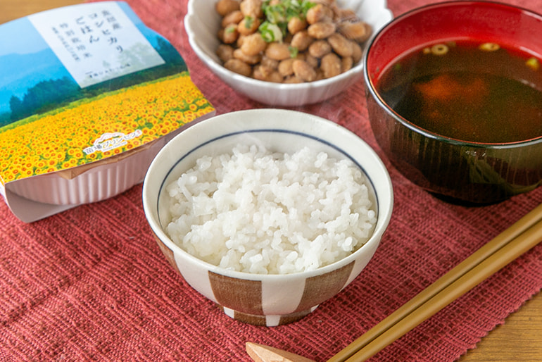 魚沼産コシヒカリのパックごはん(特別栽培米) – 苗場プリンセス