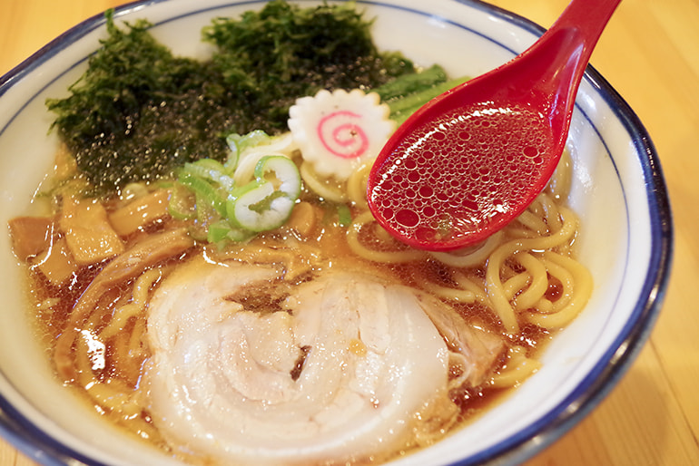 長岡生姜醤油ラーメン「そいがぁそば」 – 喰拳