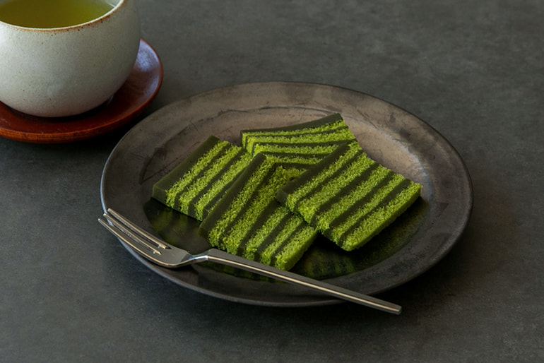 抹茶ケーキ「SOU」 – 道の駅 庭園の郷 保内