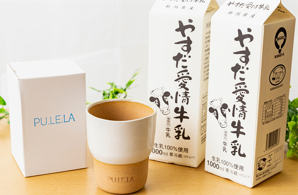 やすだ愛情牛乳と牛乳専用カップ「PULELA（プルレ）」のセット