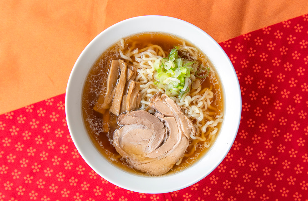上越ラーメン(豚ガラ醤油スープ・具材付)