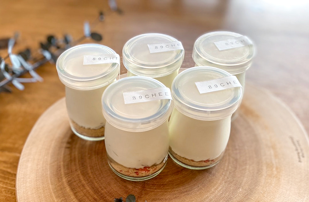 ハグするレアチーズケーキ