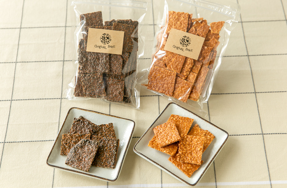 せんべい(ごま・ピーナッツ)