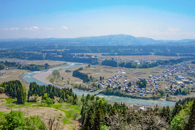 農家と連携して新鮮な商品を提供する「旭商事株式会社」