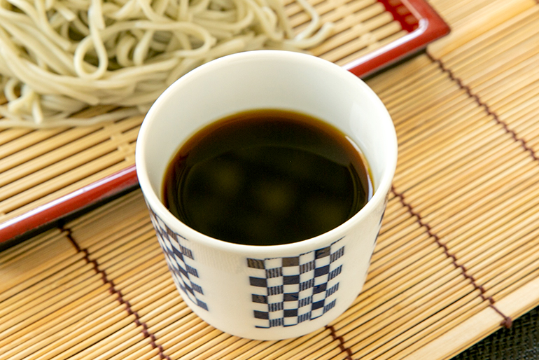 旨味たっぷりの「本枯節」・「宗田節」・「さば節」をダシに使用