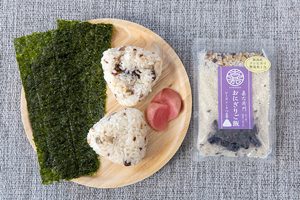 3. おにぎりご飯(レーズン)