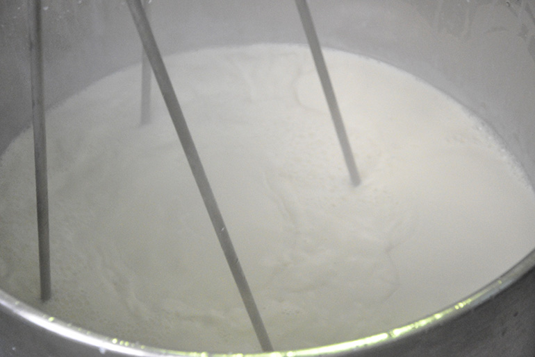 豆撰こだわりの製法が美味しさを生む