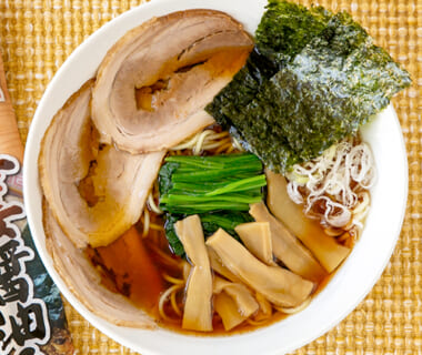 壱八商店監修 生姜醤油ラーメン