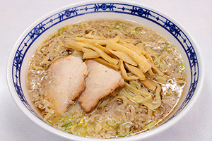 3.&ensp;新潟背脂ラーメン