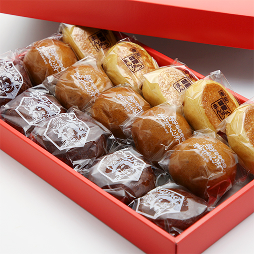 新名有 おまんじゅう 14点セット 0281-001.jpg