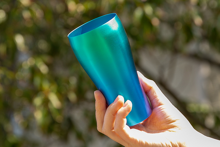 錆びにくく、耐久性が抜群。軽量なのでアウトドアでも活躍！