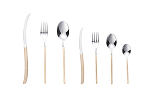 3.&ensp;月袷（つきあわせ）