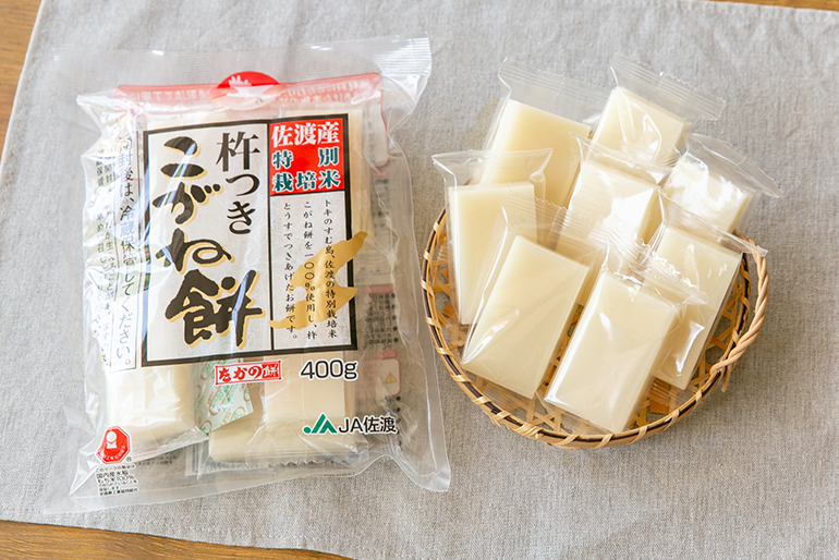 佐渡産のこがねもちで作る「杵つき餅」