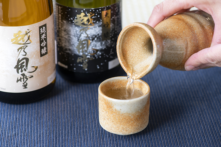 新潟ならではの風情を思わせる銘の日本酒