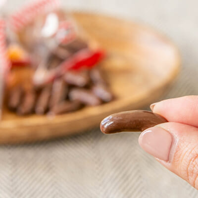 暑い季節はチョコレートが溶けてしまうため、期間限定の味わいです！