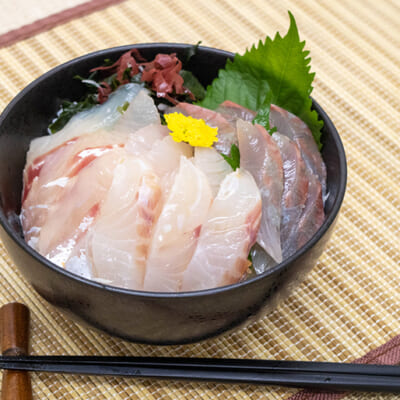 「旬魚の海鮮丼」もご自宅で。心ゆくまで味わえます
