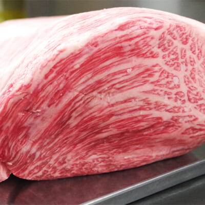 A5ランクの村上牛を贅沢に使用