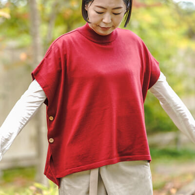 五泉製ニット「CLEMATIS」ハイネックウールポンチョ