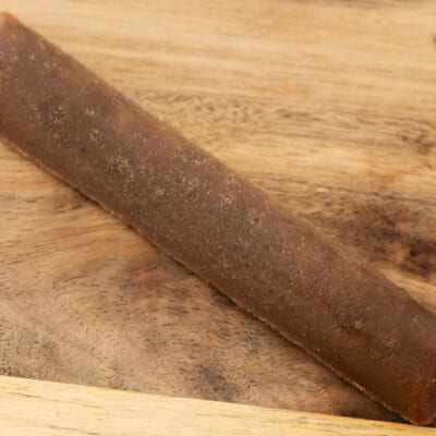 新潟名物・ぽっぽ焼きをイメージした「黒糖」