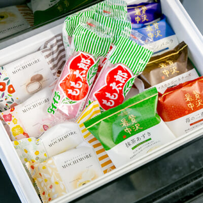 冷凍庫がアイスでいっぱい!開けるたびに心が躍ります