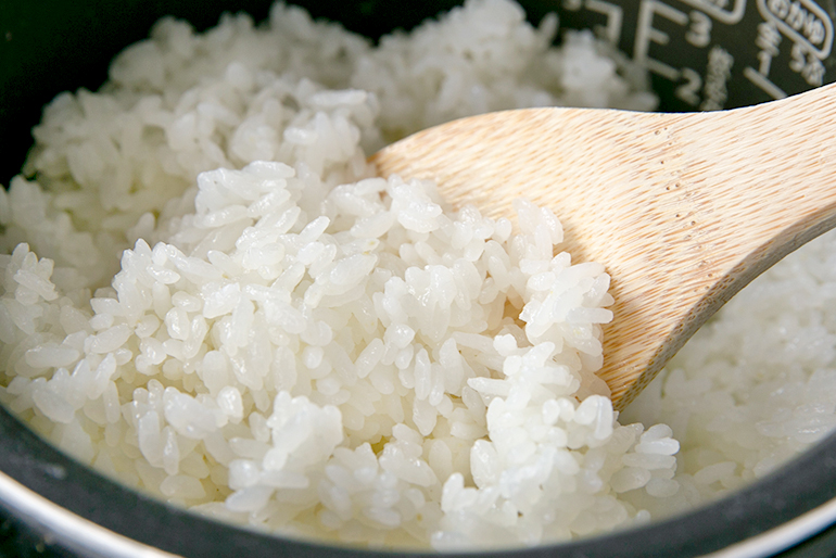 サッとすすぐだけで簡単に炊ける無洗米もご用意！