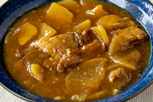 1. 牛すじ カレー風味