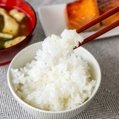 お米本来の甘みと粘りを感じます