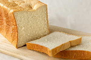 1. 米粉入り食パン