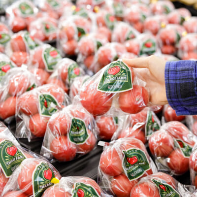 タカギ農場のトマトは、直売所でも大人気！