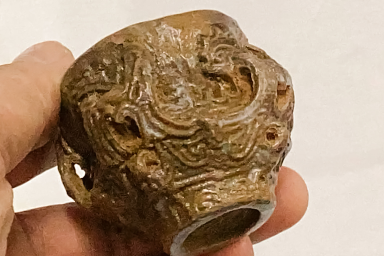 現代の食卓にもしっくり馴染む「火焔型酒器」