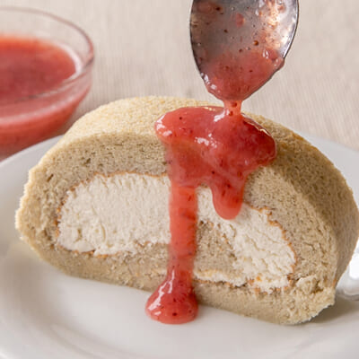 ふんわりとした食感とやさしい甘さのロールケーキ