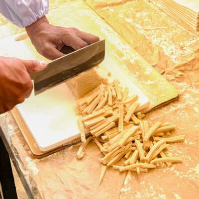 製麺所ならではの製造方法が硬さの秘密