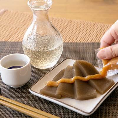 酢味噌をかけて食べる「新潟風いごねり」